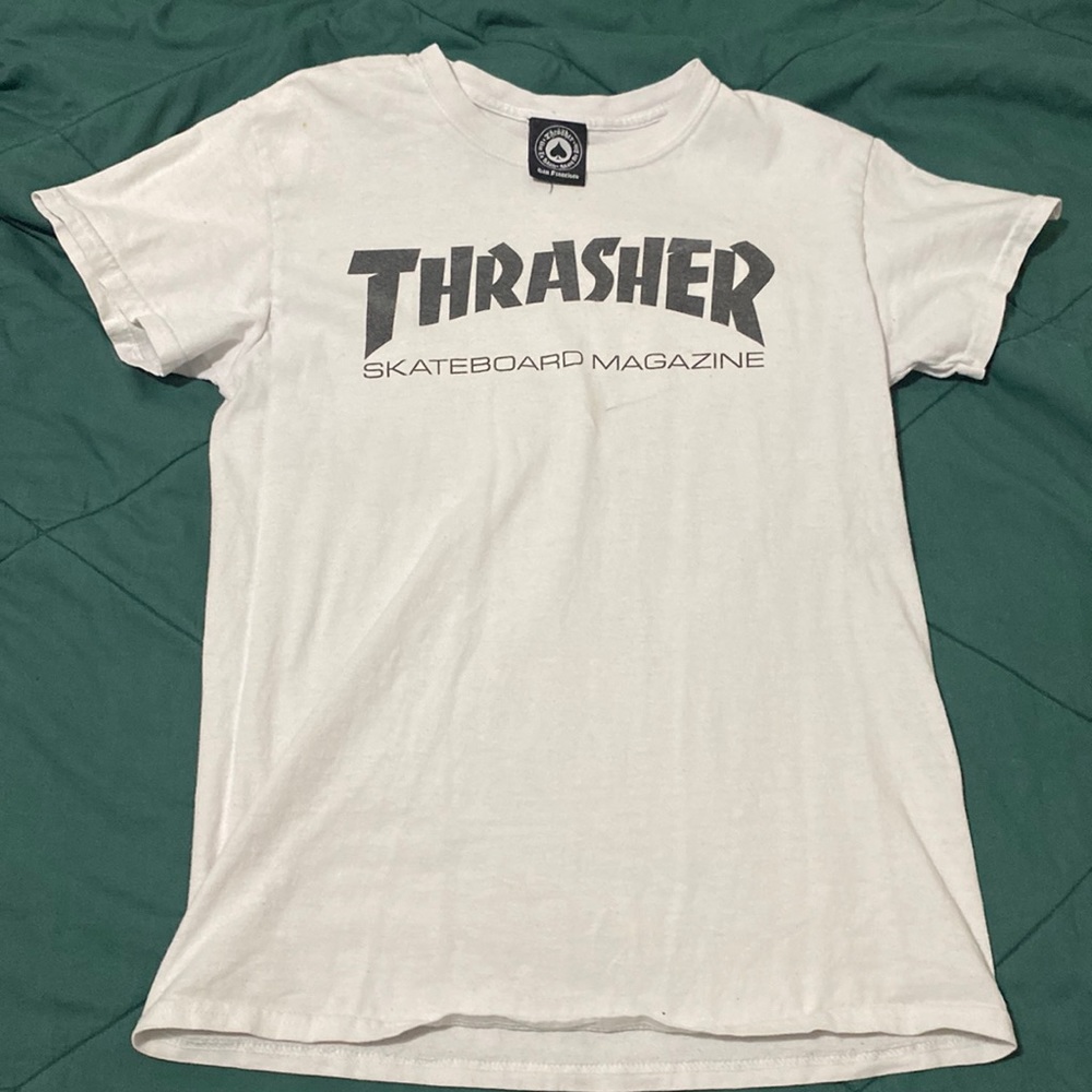 Youth Large, Thrasher White and Black T-shirt.